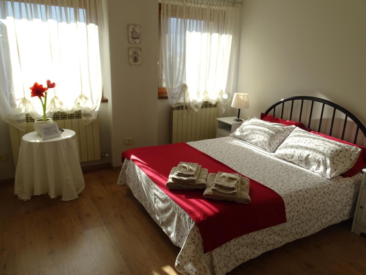 La Casa Di Clara Bed & Breakfast Esine Екстериор снимка